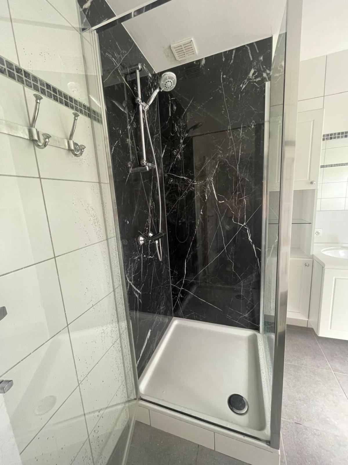 Le Gite Du Vieux Chene Bertogne Bagian luar foto
